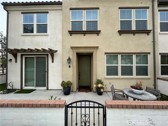 Detail Gallery Image 1 of 27 For 4131 S Cardinale Privado #2,  Ontario,  CA 91762 - 3 Beds | 2/1 Baths