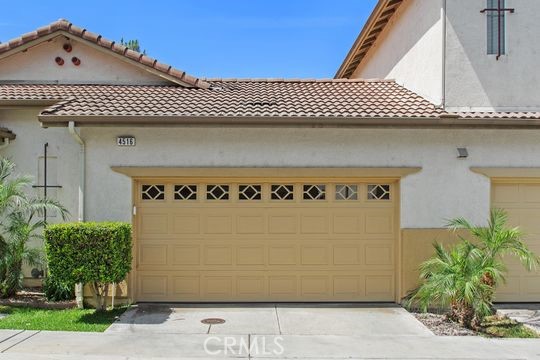 4516 Streamport Drive, Riverside CA: https://media.crmls.org/medias/62c90add-791d-47c0-a30d-25424f931653.jpg