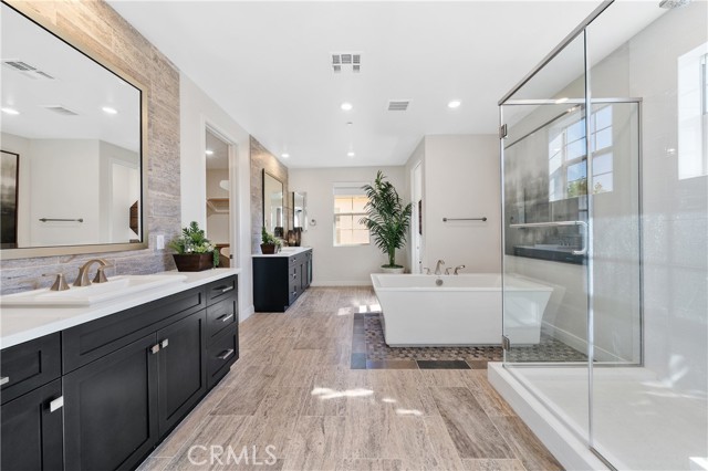 Detail Gallery Image 39 of 53 For 94 Swift, Irvine,  CA 92618 - 4 Beds | 4/1 Baths