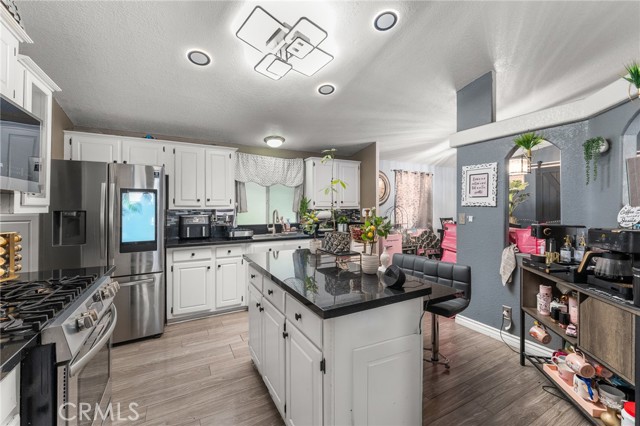 Detail Gallery Image 13 of 30 For 350 E San Jacinto Ave #91,  Perris,  CA 92571 - 4 Beds | 2 Baths