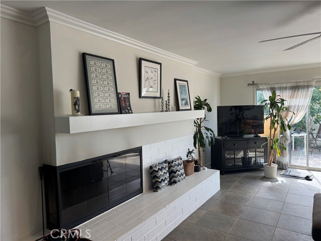 Detail Gallery Image 2 of 19 For 2522 University, Newport Beach,  CA 92660 - 2 Beds | 2 Baths