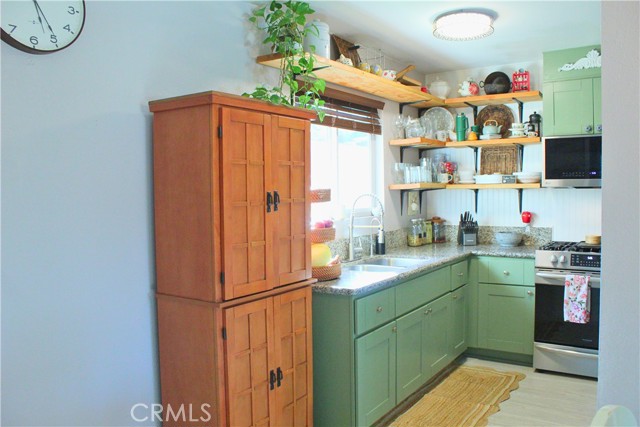 Detail Gallery Image 10 of 53 For 31837 Florida St, Redlands,  CA 92373 - 3 Beds | 2 Baths