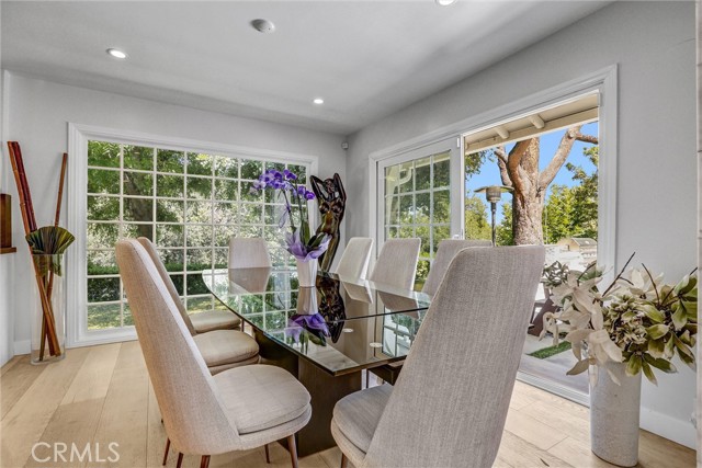 Detail Gallery Image 18 of 41 For 4936 Matula Dr, Tarzana,  CA 91356 - 3 Beds | 3 Baths