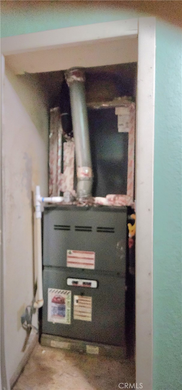 https://media.crmls.org/medias/62cc0d41-a307-4dba-a37e-0b9a62701eff.jpg?preset=X-Large