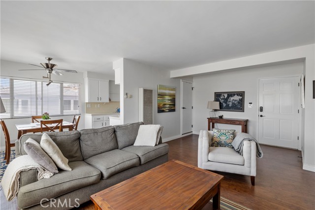 116 41st Street, Manhattan Beach, California 90266, 3 Bedrooms Bedrooms, ,1 BathroomBathrooms,Residential,Sold,41st,SB22097423