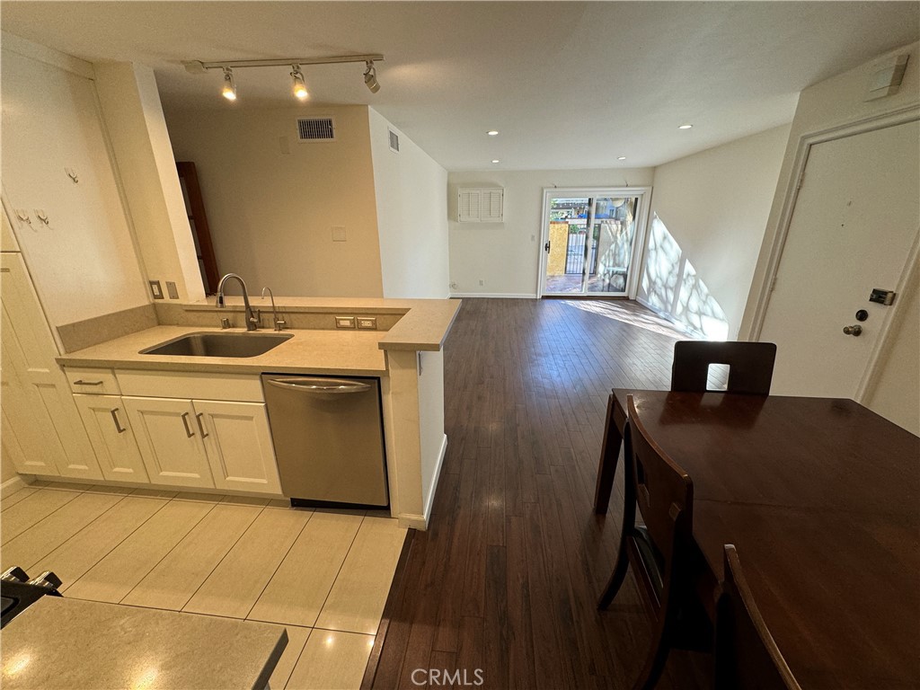 365 Burchett Street #110