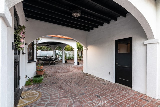 Detail Gallery Image 37 of 47 For 1731 W Kenneth Rd, Glendale,  CA 91201 - 3 Beds | 2 Baths