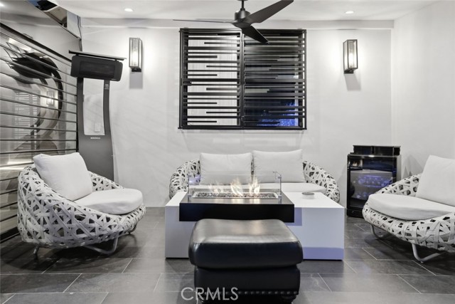 Detail Gallery Image 42 of 64 For 4926 Greenbush Ave, Sherman Oaks,  CA 91423 - 4 Beds | 3 Baths