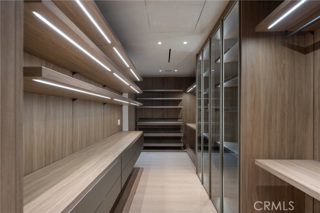 17177 Adlon Road, Encino CA: https://media.crmls.org/medias/62cfc443-2bf9-49af-aa2d-39577ffe0812.jpg