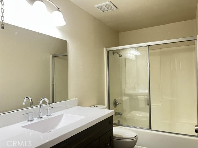 Detail Gallery Image 12 of 18 For 8321 Burnet 3 Ave #3,  North Hills,  CA 91343 - 3 Beds | 1/1 Baths