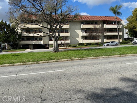 125 S Sierra Madre #304