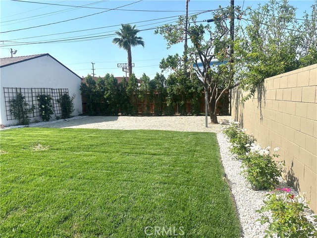 16913 Covello Street, Van Nuys CA: https://media.crmls.org/medias/62d0d5c7-68be-425c-843c-e8bf8da70c2f.jpg