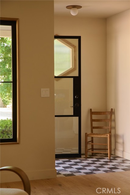 4367 Rising Hill Road, Altadena CA: https://media.crmls.org/medias/62d15043-95bb-43b4-880f-14e0353898d0.jpg