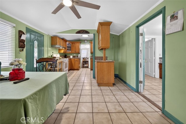 Detail Gallery Image 12 of 51 For 12605 Trail 01, Sylmar,  CA 91342 - 2 Beds | 1 Baths