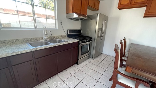 Detail Gallery Image 6 of 13 For 3841 Maine Ave., Baldwin Park,  CA 91706 - 2 Beds | 1 Baths