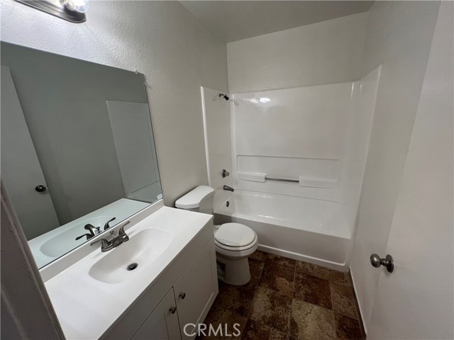 Detail Gallery Image 13 of 27 For 1251 S Meadow Ln #167,  Colton,  CA 92324 - 2 Beds | 2 Baths