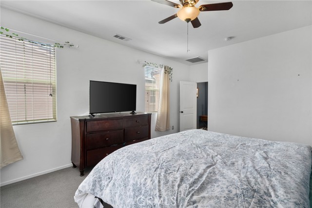 3134 E La Avenida Drive, Ontario CA: https://media.crmls.org/medias/62d3dc13-2411-4eda-8dbb-69fbef6d1273.jpg