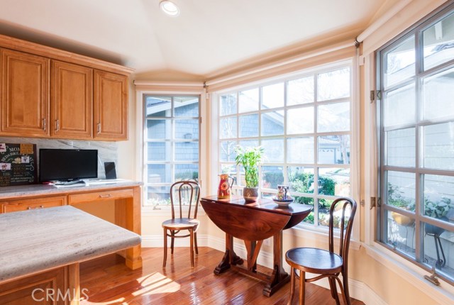 32 Malaga Place, Manhattan Beach, California 90266, 2 Bedrooms Bedrooms, ,1 BathroomBathrooms,Residential,Sold,Malaga,SB17034597