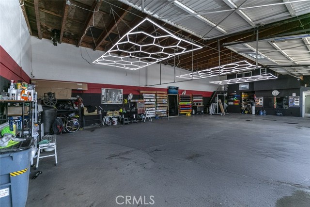 5035 Hollywood Boulevard, Los Feliz CA: https://media.crmls.org/medias/62d4794e-b5a6-4fbe-86cc-3dc9f2f9037d.jpg
