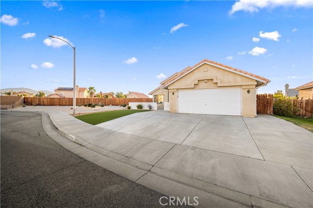 Image 3 for 37063 Golden Oak Dr, Palmdale, CA 93552