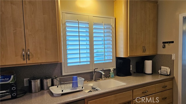 Detail Gallery Image 7 of 29 For 902 W Yale St, Ontario,  CA 91762 - 4 Beds | 1/1 Baths