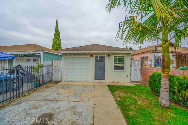 Detail Gallery Image 2 of 17 For 1301 W 132nd, Compton,  CA 90222 - 2 Beds | 1 Baths