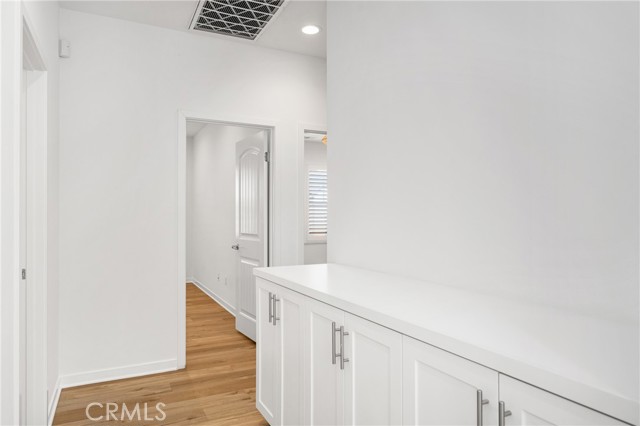 Detail Gallery Image 35 of 45 For 947 Aurora Ln, Costa Mesa,  CA 92626 - 3 Beds | 2/1 Baths