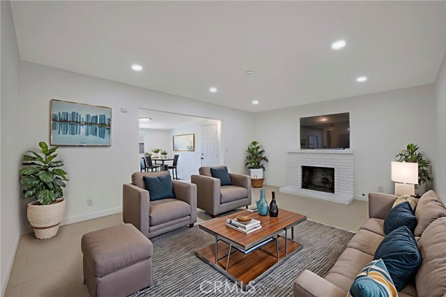 8888 Patrero Street, Riverside CA: https://media.crmls.org/medias/62d82ccb-5c69-40ba-8e9c-7b12680ff602.jpg