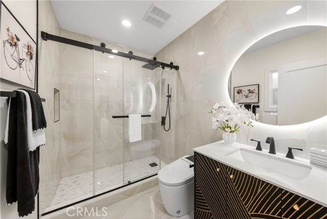 Detail Gallery Image 25 of 37 For 211 N Resh, Anaheim,  CA 92805 - 3 Beds | 3 Baths