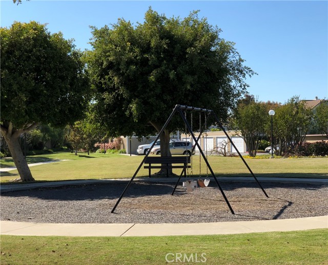 3512 Bravata Drive, Huntington Beach CA: https://media.crmls.org/medias/62d88eb5-e419-4101-bdd9-be51a018ca9d.jpg