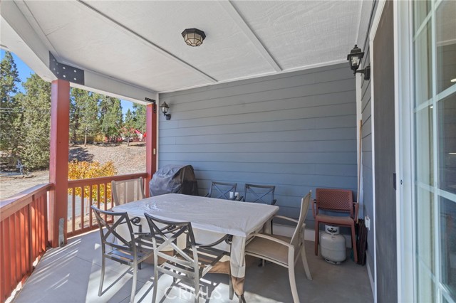 534 Highland, Big Bear Lake CA: https://media.crmls.org/medias/62d89c8d-6f5d-4a30-bac9-a5a0e367a1aa.jpg