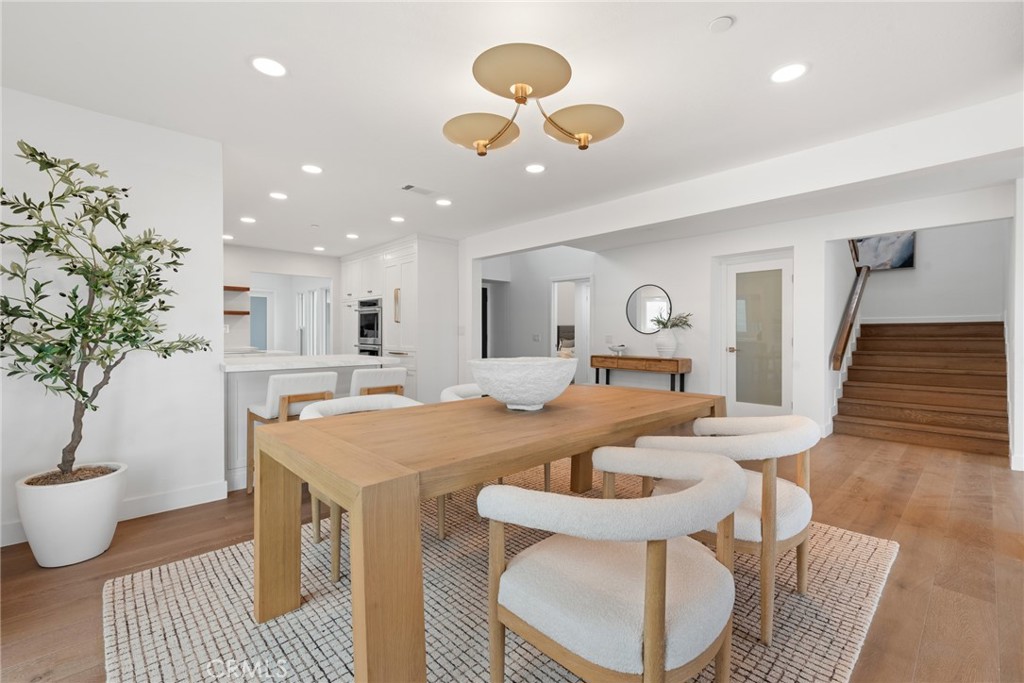 https://media.crmls.org/medias/62d9081d-0bd0-4a73-ba27-2533579cbe62.jpg?preset=X-Large