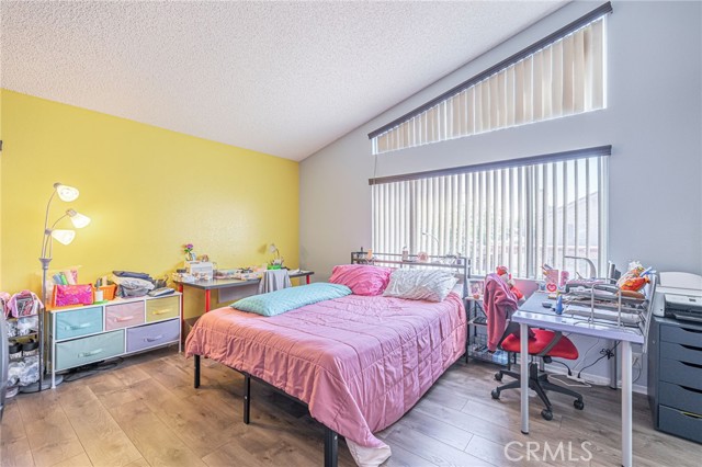 Detail Gallery Image 23 of 39 For 3336 E Avenue Q10, Palmdale,  CA 93550 - 4 Beds | 3 Baths