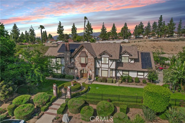 6978 Withers Road, Riverside CA: https://media.crmls.org/medias/62d9c05c-bd15-4df1-a9af-bec354f16add.jpg