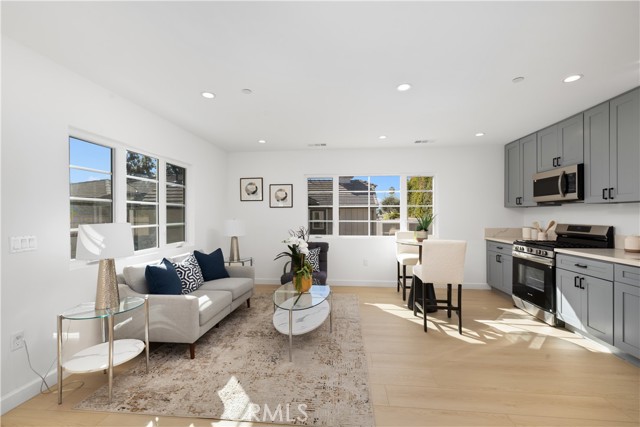 Detail Gallery Image 42 of 68 For 469 Cambridge, Arcadia,  CA 91007 - 5 Beds | 5 Baths