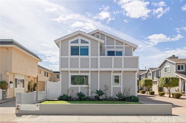 Detail Gallery Image 10 of 25 For 2106 Nelson Ave a,  Redondo Beach,  CA 90278 - 4 Beds | 2/1 Baths
