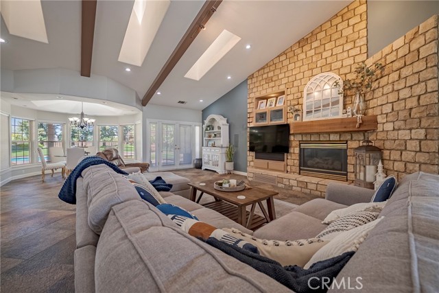 2663 Fallbrook Drive, Merced CA: https://media.crmls.org/medias/62db498a-701c-4386-bd68-2b34a616c986.jpg