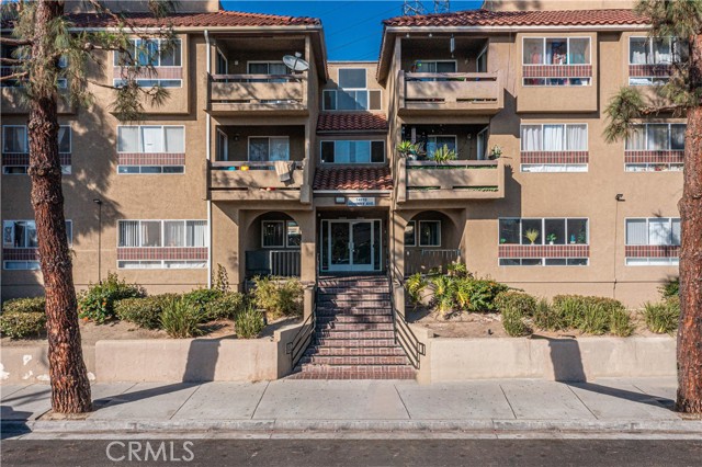 14819 Downey Avenue, Paramount CA: https://media.crmls.org/medias/62db8c60-e4b5-403b-8a9f-856dd809f28e.jpg