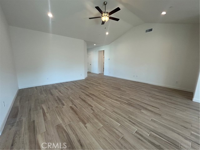 351 Bainbridge Place, Chico CA: https://media.crmls.org/medias/62db9f0a-140e-426a-ad7e-42f033d6a11d.jpg