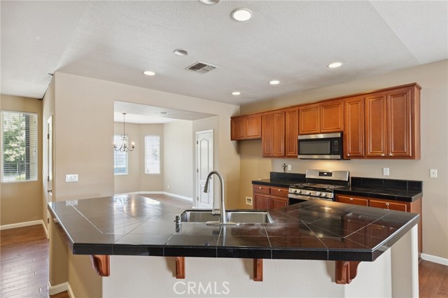 Detail Gallery Image 13 of 33 For 1531 Dome Ave, Madera,  CA 93638 - 4 Beds | 2 Baths