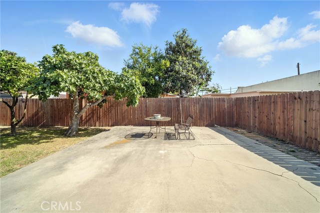 12218 Academy Way, Artesia CA: https://media.crmls.org/medias/62dc9400-9d62-4729-b8ce-2e9051a5d812.jpg