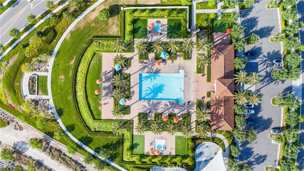 https://media.crmls.org/medias/62dc9cd7-953a-400e-8f6b-317269d33532.jpg?preset=X-Large