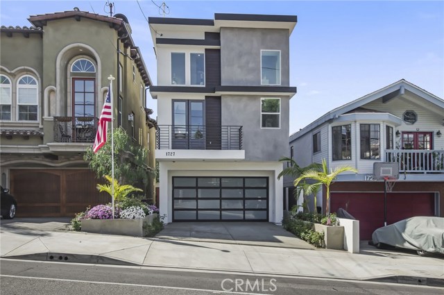 1727 Ford Avenue, Redondo Beach, California 90278, 4 Bedrooms Bedrooms, ,3 BathroomsBathrooms,Residential,Sold,Ford,SB20139294