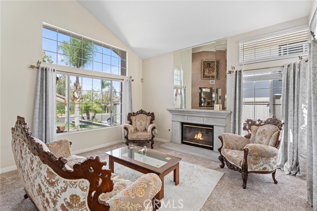 4150 San Ramon Drive, Corona CA: https://media.crmls.org/medias/62dddd96-ec99-4adb-b600-0ee35c4f5cca.jpg