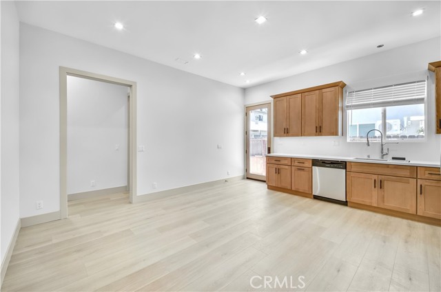 6316 Babcock Avenue, Valley Glen CA: https://media.crmls.org/medias/62ddea06-8588-424a-8944-3d0026e31a8a.jpg