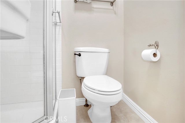 Detail Gallery Image 20 of 42 For 1343 N Whitnall Hwy, Burbank,  CA 91505 - 3 Beds | 2 Baths