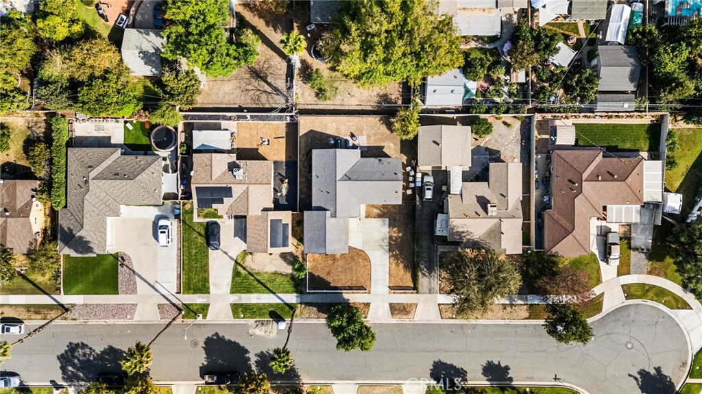 MLS #OC25259566 image #17