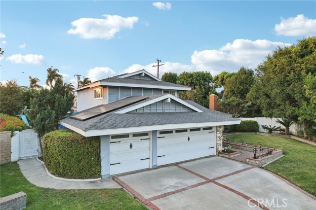 Detail Gallery Image 2 of 61 For 393 Etna Cir, Brea,  CA 92823 - 4 Beds | 2 Baths