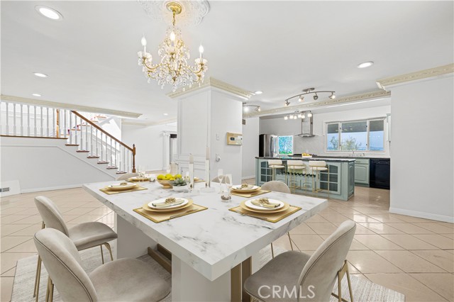 3916 Carnavon Way, Los Angeles CA: https://media.crmls.org/medias/62e1a408-d276-4afb-8860-ae4bef4479ec.jpg