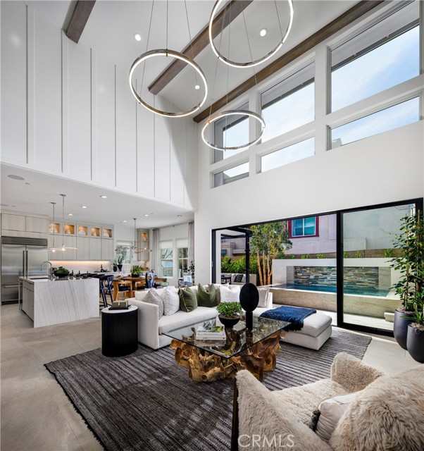 Detail Gallery Image 3 of 18 For 136 Creation, Irvine,  CA 92618 - 5 Beds | 5 Baths